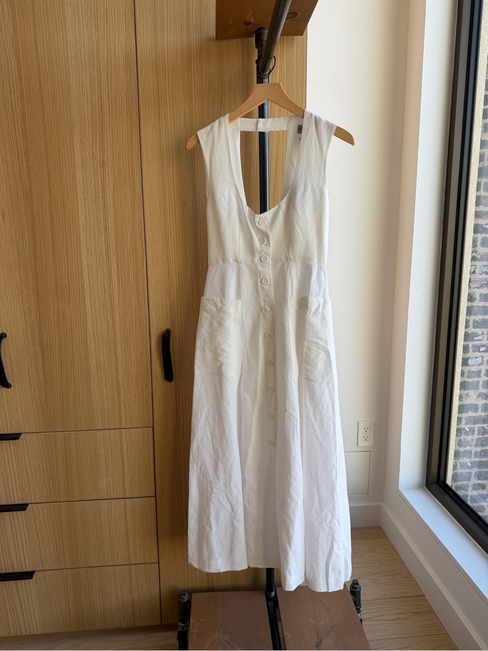 Black Iris sleeveless halter NWT